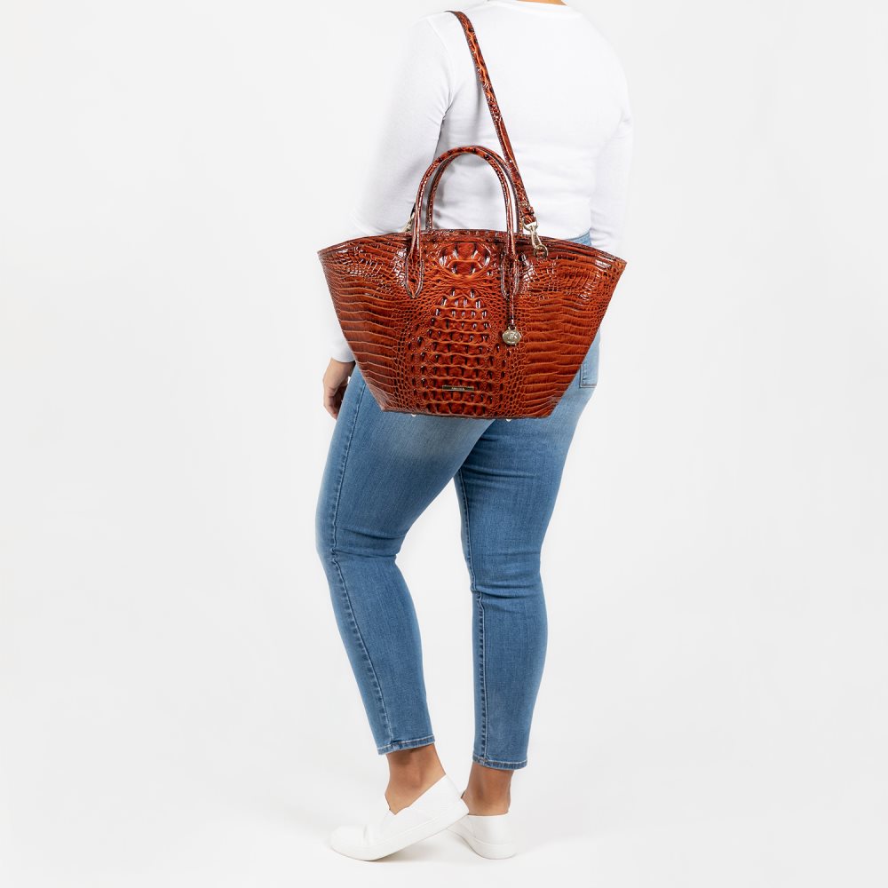 Brahmin Mira Butterscotch Laurence ID:Brahmin-202506